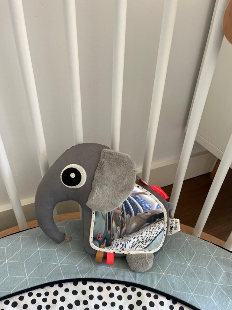 Done by Deer Olifant Speeltje met Spiegel, Kinderen en Baby's, Ophalen of Verzenden, Gebruikt, Overige typen