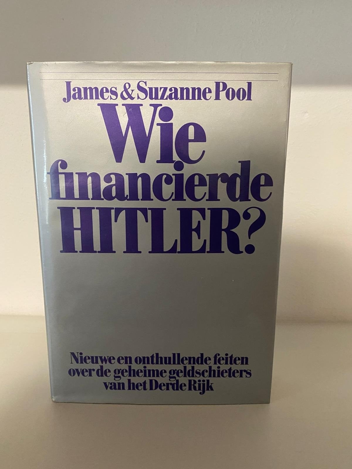 wie financierde Hitler, James en Susan Pool, Zo goed als nieuw, Algemeen, Ophalen