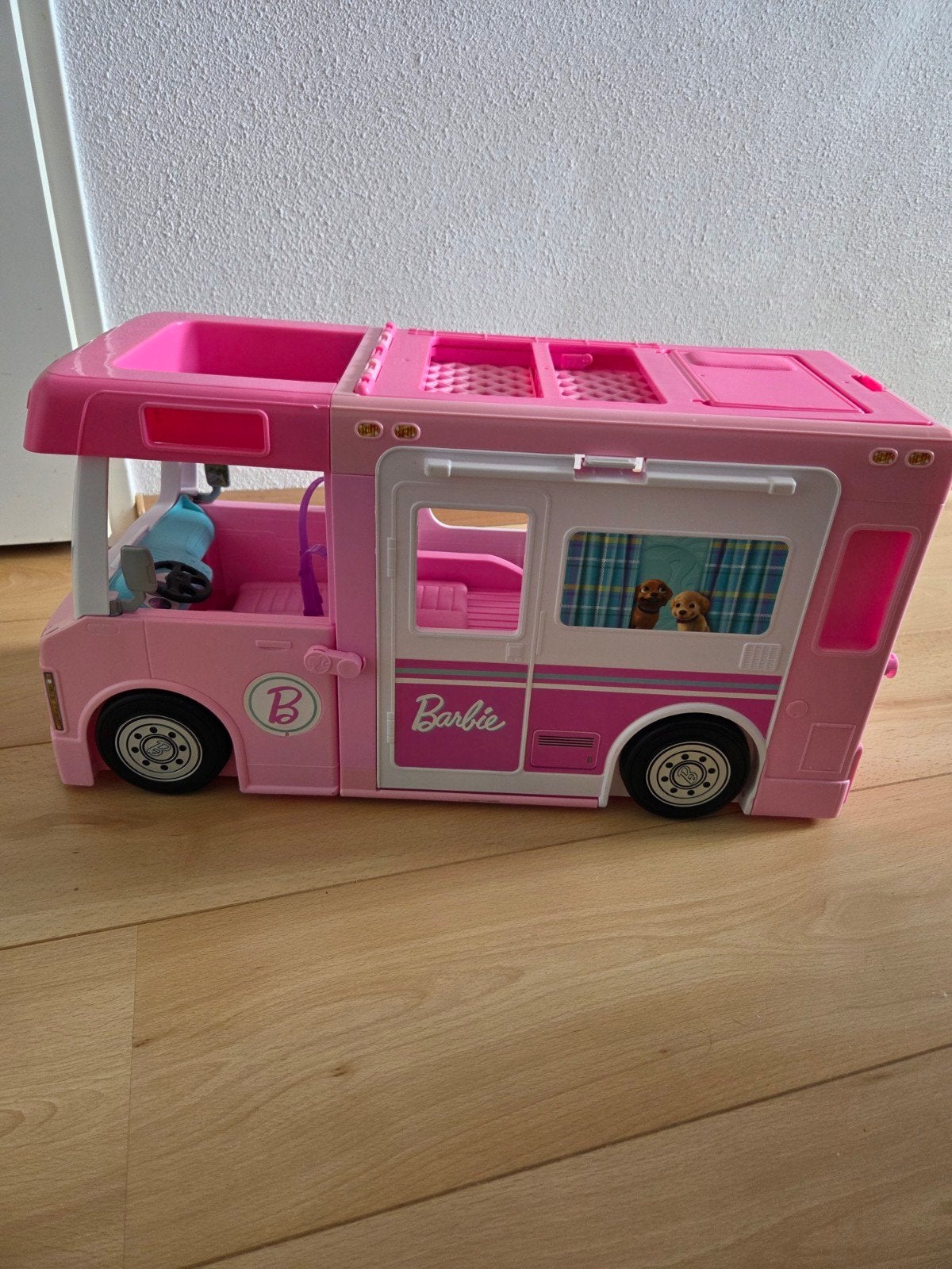 Barbie huis, camper en diverse accessoires, Ophalen, Gebruikt, Barbie