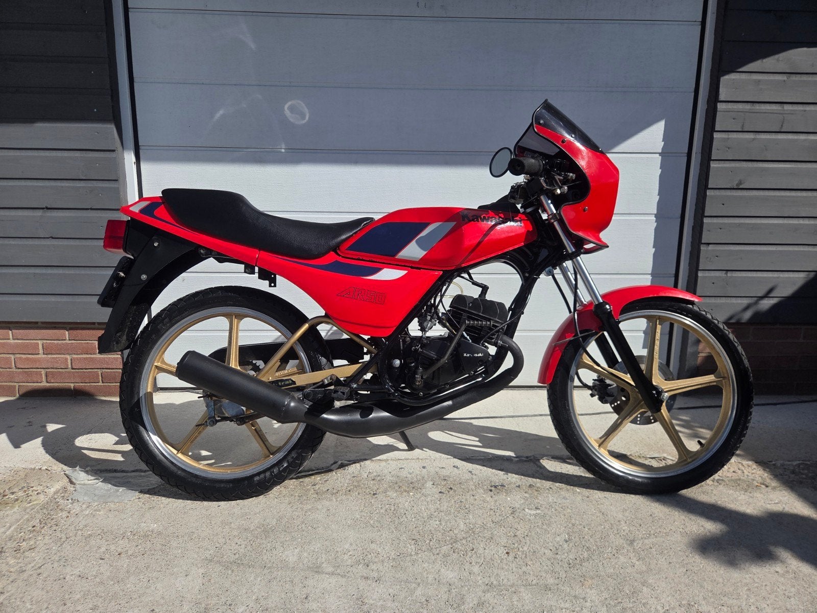 Kawasaki AR 50, 6 versnellingen, Maximaal 45 km/u, 50 cc, Ophalen