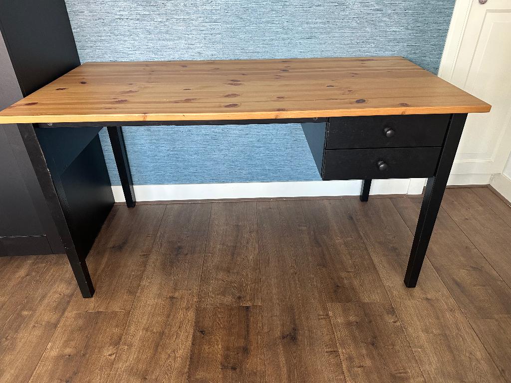 Arkelstorp IKEA buro, Ophalen, Zwart, Gebruikt, Schoolbureau