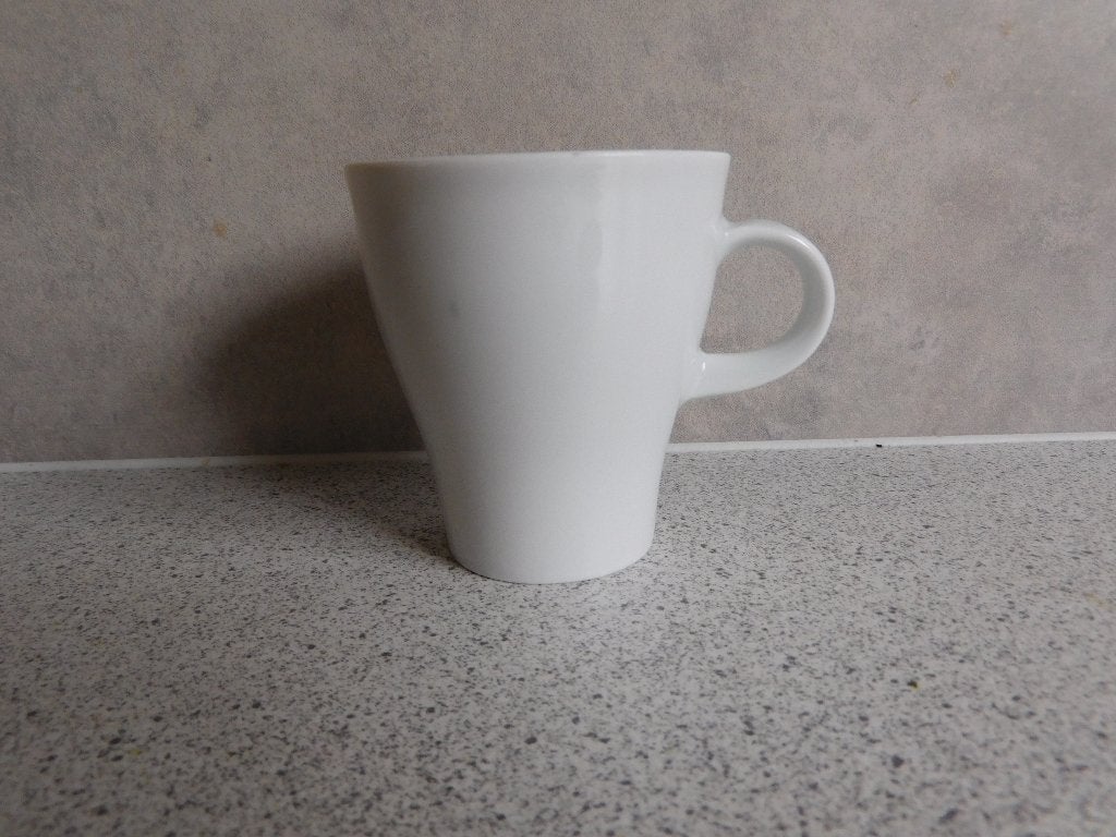 Mok 9x8 cm. Move Wit Arzberg, Arzberg, Ophalen of Verzenden, Zo goed als nieuw, Overige stijlen
