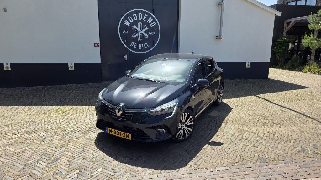 Renault Clio 1.6 E-tech Hybrid Initiale Paris 2022, 4 cilinders, 91 pk, 1598 cc, 900 kg