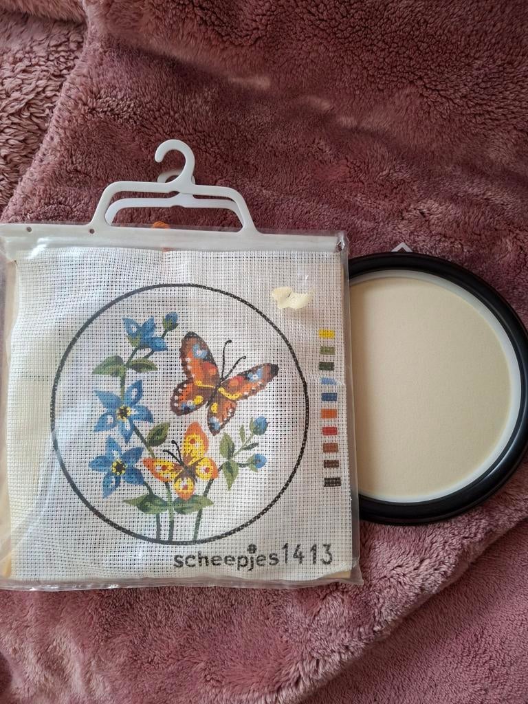Borduurpakket Scheepjeswol Vlinders en Bloemen, Ophalen of Verzenden, Nieuw, Handborduren, Borduurpakket