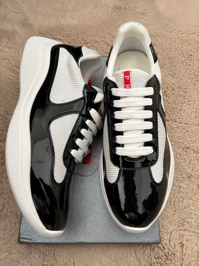 Prada Sneakers Zwart Wit, Ophalen of Verzenden, Nieuw, Zwart, Sneakers of Gympen