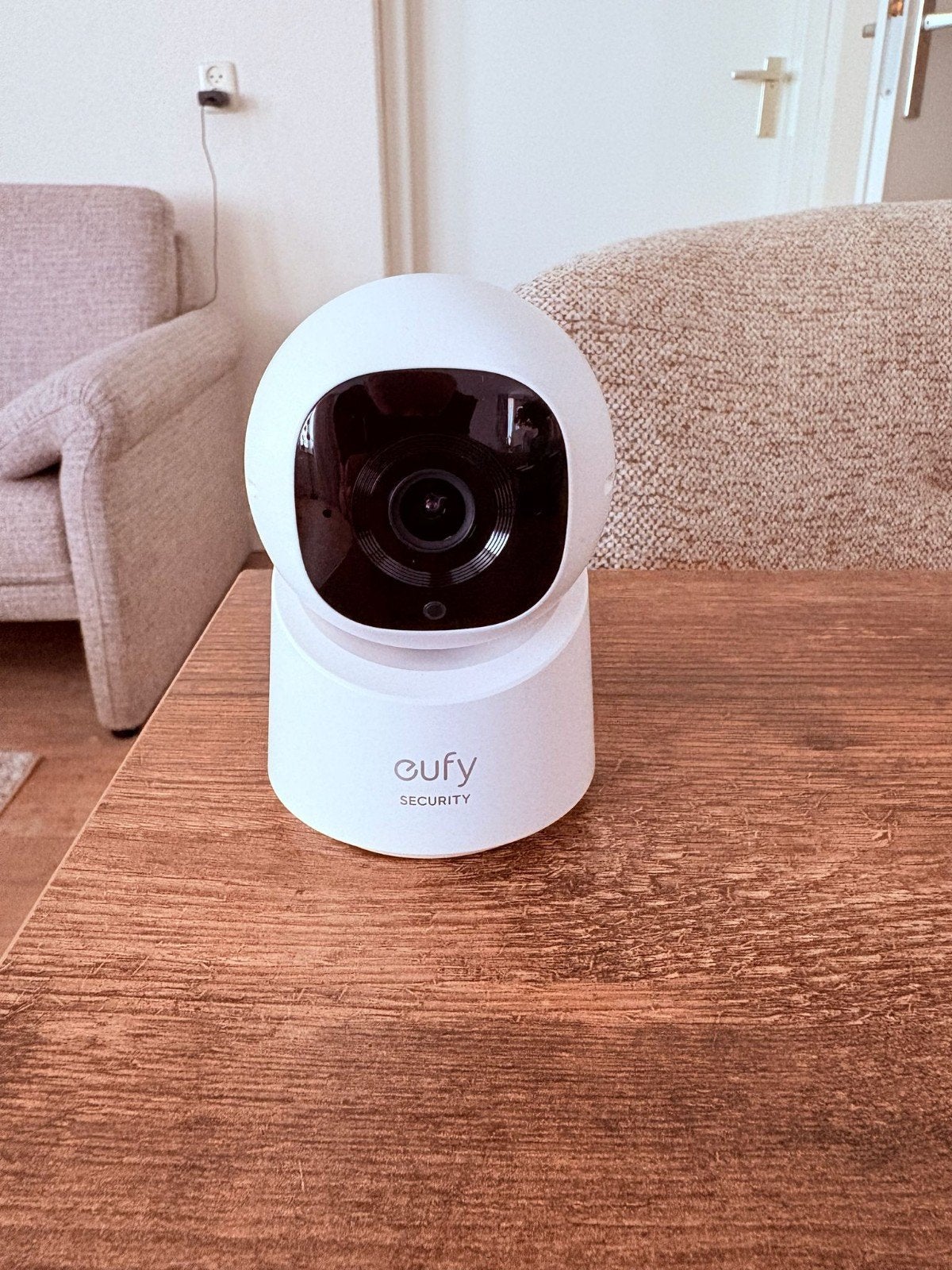 Eufy Indoor Cam C220 - Beveiligingscamera, Ophalen, Zo goed als nieuw, Binnencamera