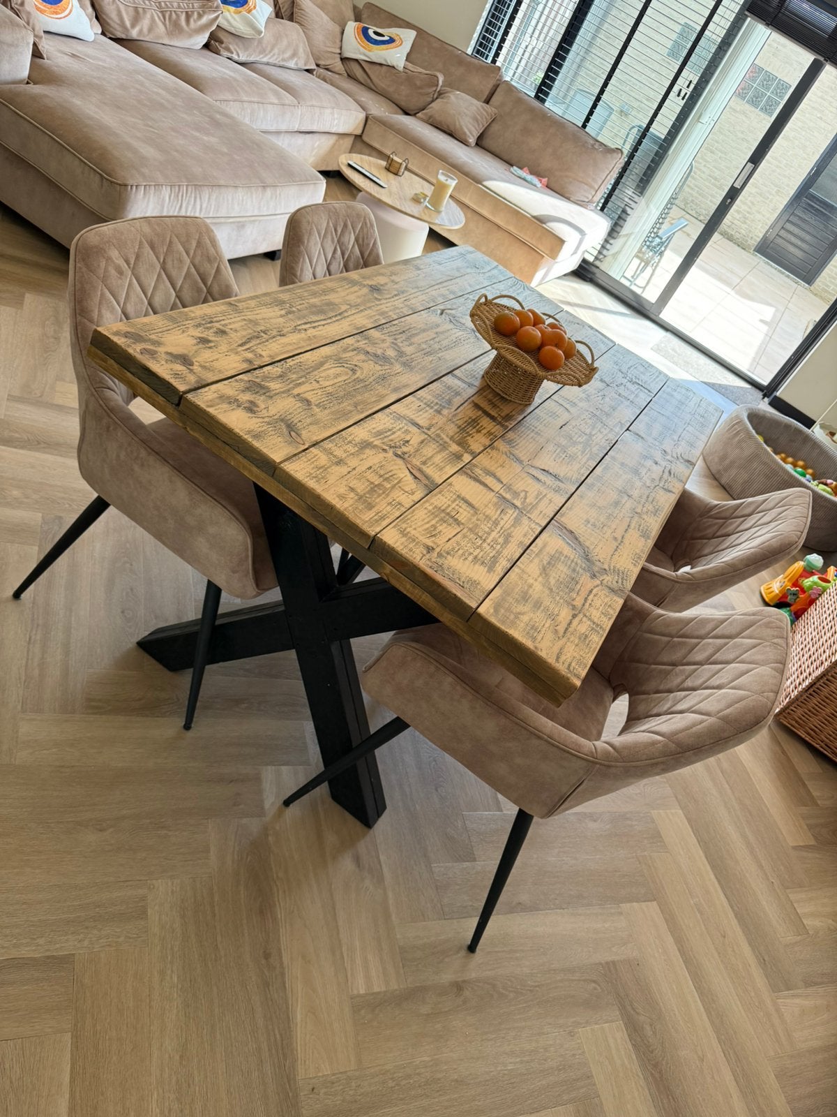 Eettafel, Gebruikt, 150 tot 200 cm, Vier personen, Rechthoekig