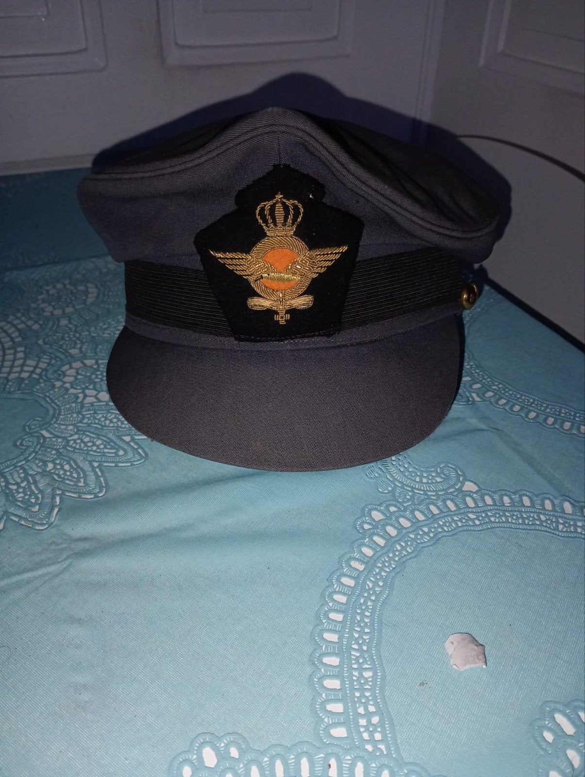 Militaire pet met embleem - Koninklijke Luchtmacht, Ophalen of Verzenden