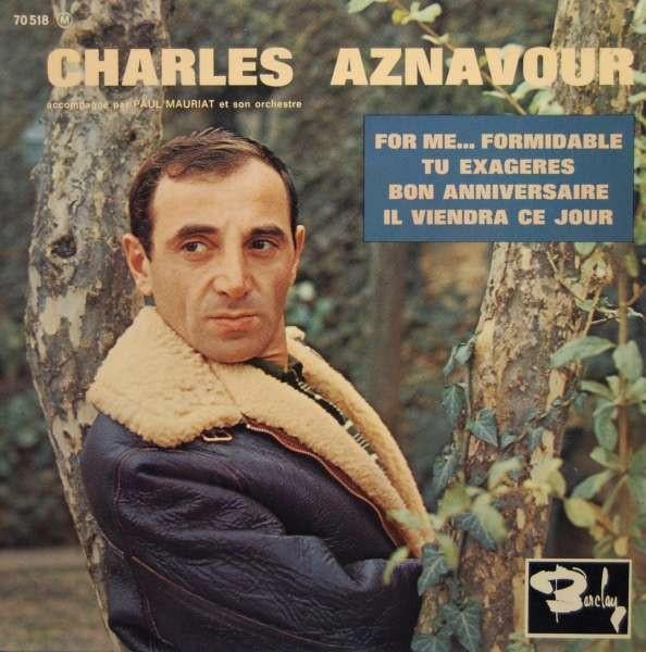 Charles Aznavour - For Me.....Formidable (EP), Fotohoes, Ophalen of Verzenden, Gebruikt, Pop