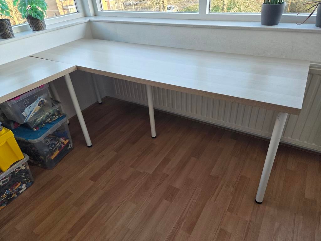 2x IKEA Lagkapten tafel met 5 poten, Ophalen
