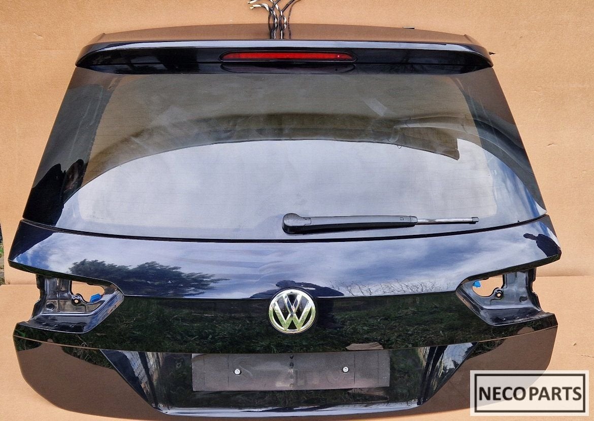 VW TIGUAN ACHTERKLEP 16-22 R KLEUR LC9X ORIGINEEL LEVERBAAR!, Gebruikt, -, Volkswagen, -