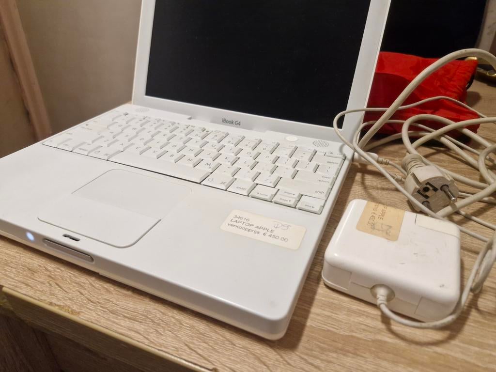 Apple iBook G4 - Vintage Laptop - Wit, Computers en Software, Ophalen