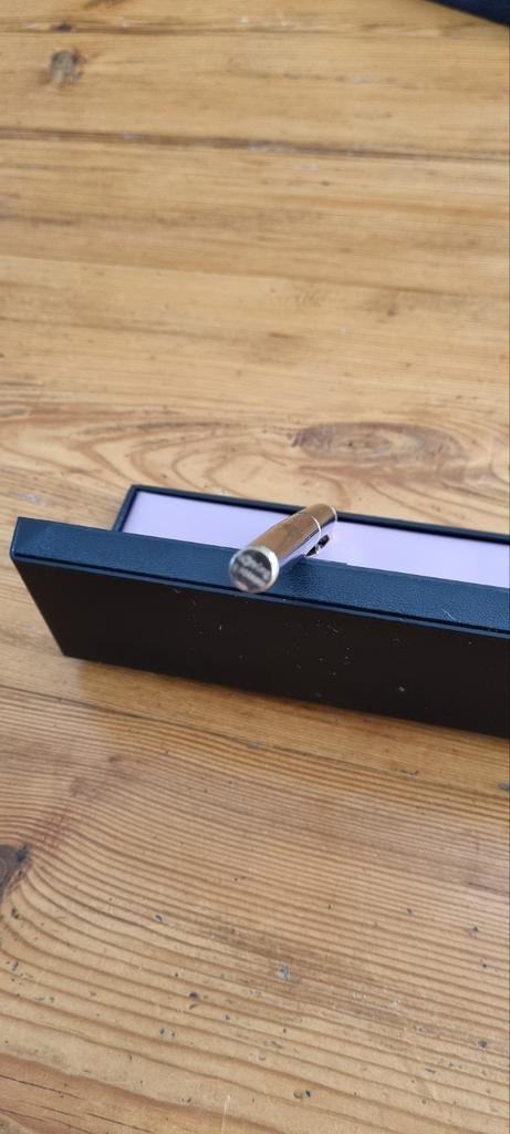 Schrijfwaren  zwart met gouden pen en vergulde accenten., Ophalen of Verzenden, Nieuw, Balpen, Overige merken
