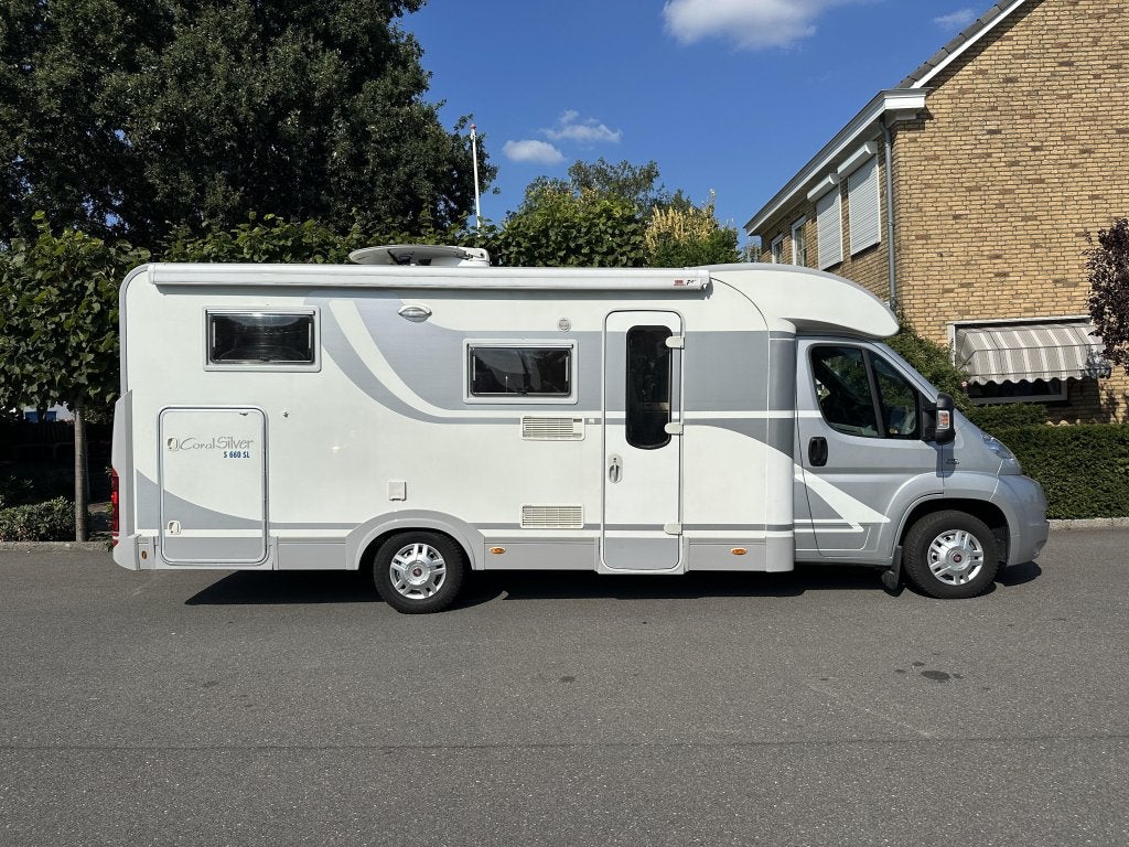 Adria Coral Silver Edition 660 SL Nieuwe bekleding + Matras, Fiat, 7 tot 8 meter, Bedrijf, Tot en met 3