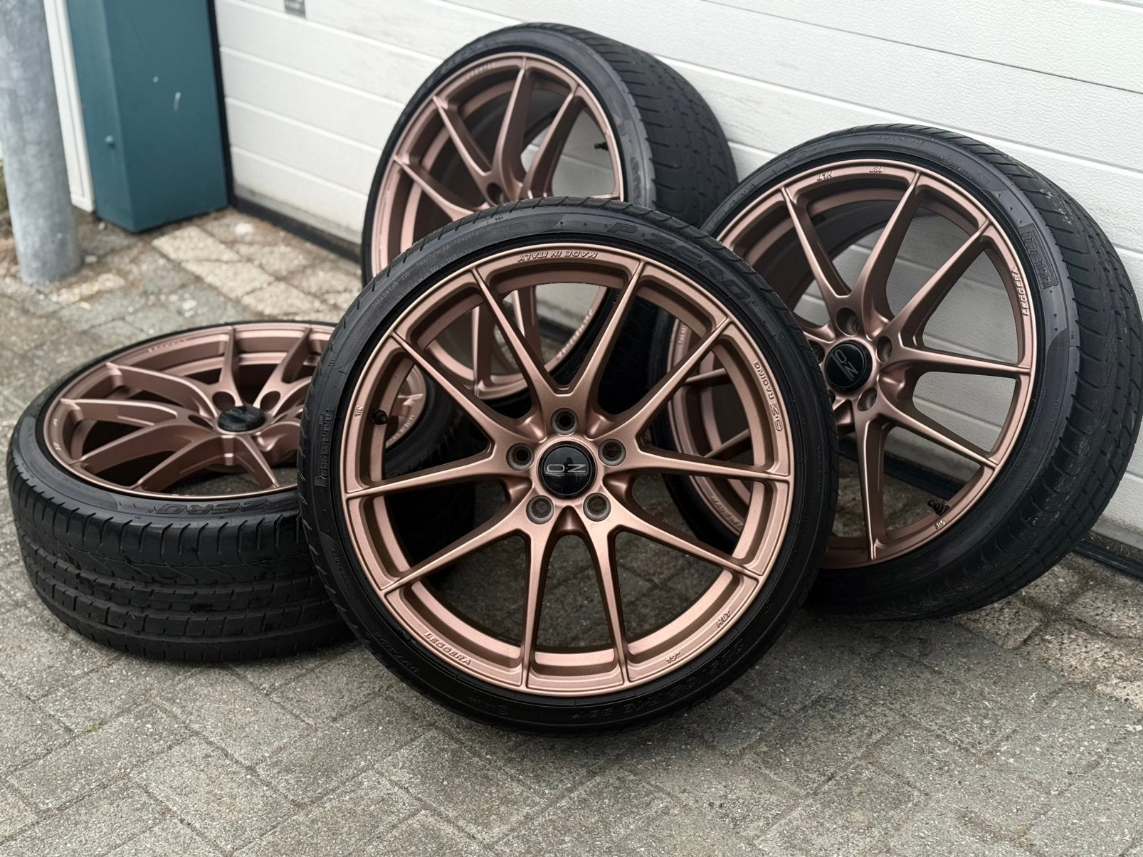 DIKKE SET 19 INCH ORIGINELE OZ LEGGERA VELGEN BRONS!, Auto-onderdelen, Banden en Velgen, Gebruikt, Banden en Velgen, Ophalen, 19 inch