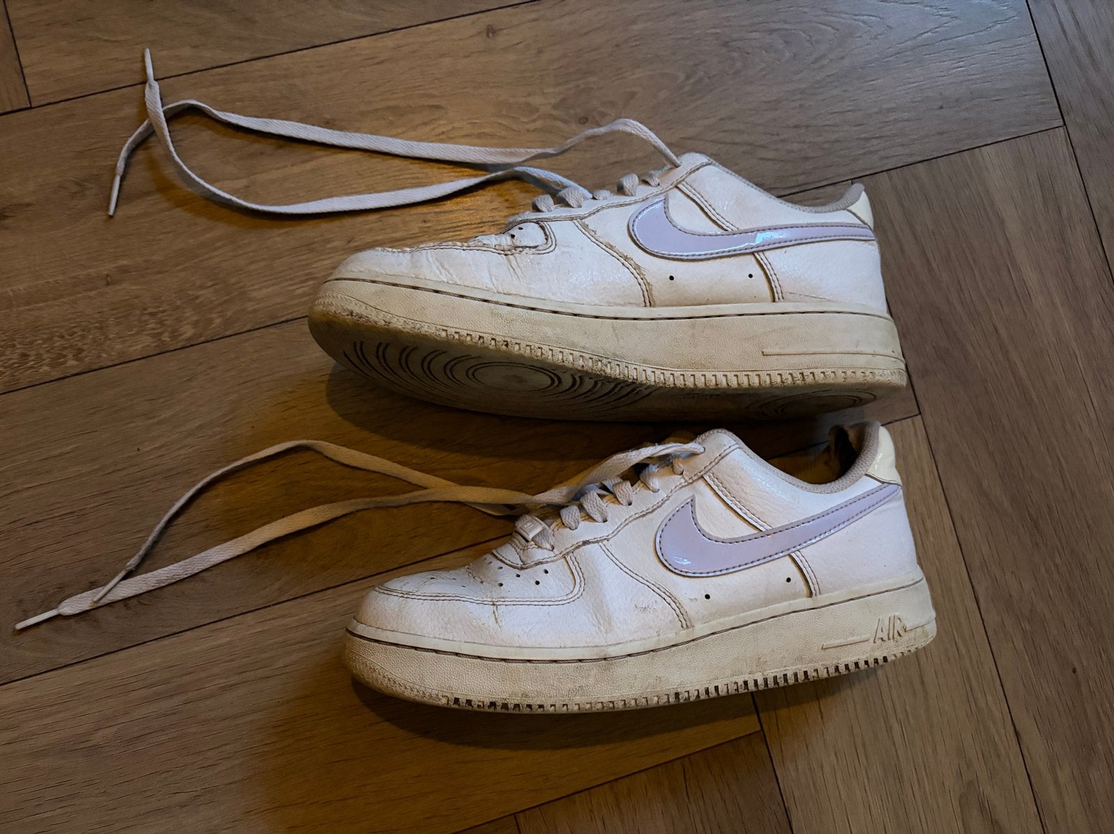 Nike Air Force 1 - Maat 40 - Gebruikt, Ophalen of Verzenden, Gedragen, Wit, Sneakers of Gympen