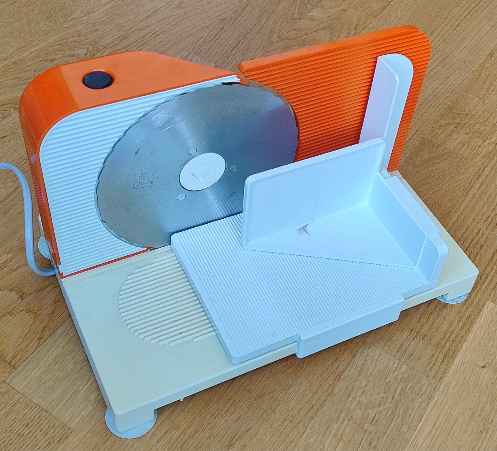 Retro/vintage Gracia snijmachine - Oranje/Wit, Ophalen of Verzenden, Zo goed als nieuw