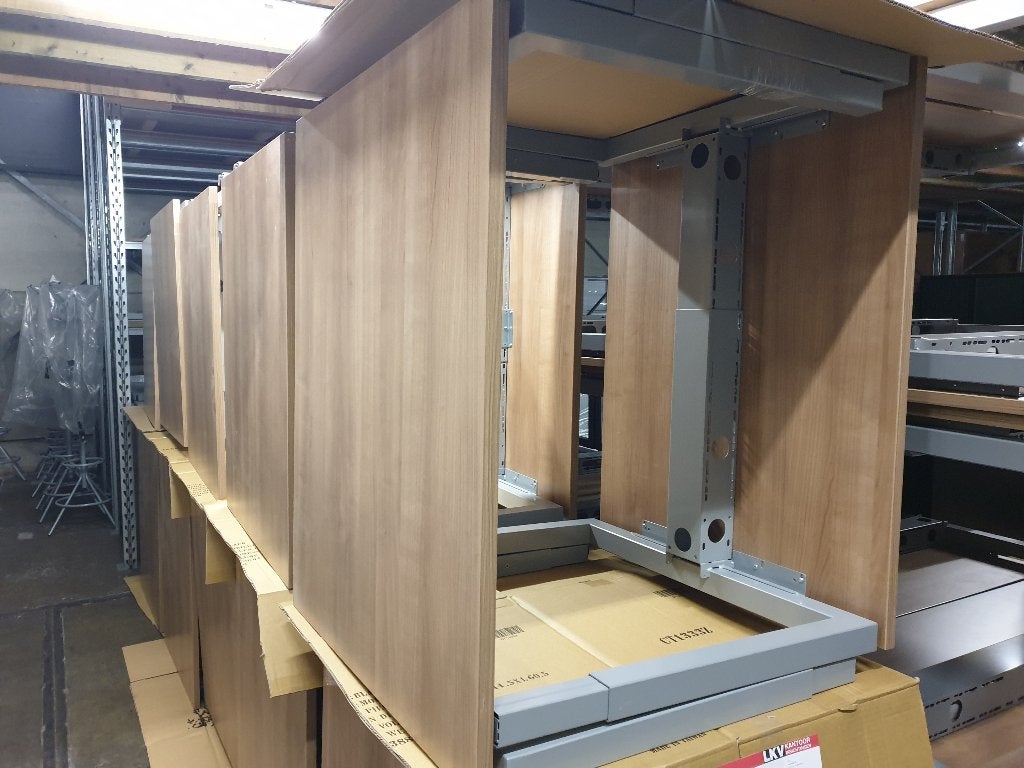 Bureau / Hoekbureau / L-combinatie, Ophalen, Demontabel, Gebruikt