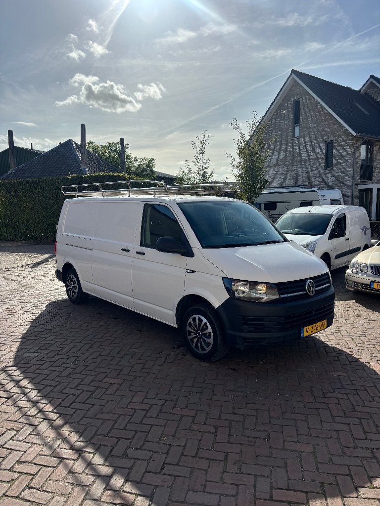 Volkswagen Transporter 2.0TDI L2H1/ 150 PK/ 2018, Auto's, Stof, Euro 6, 4 cilinders, Volkswagen