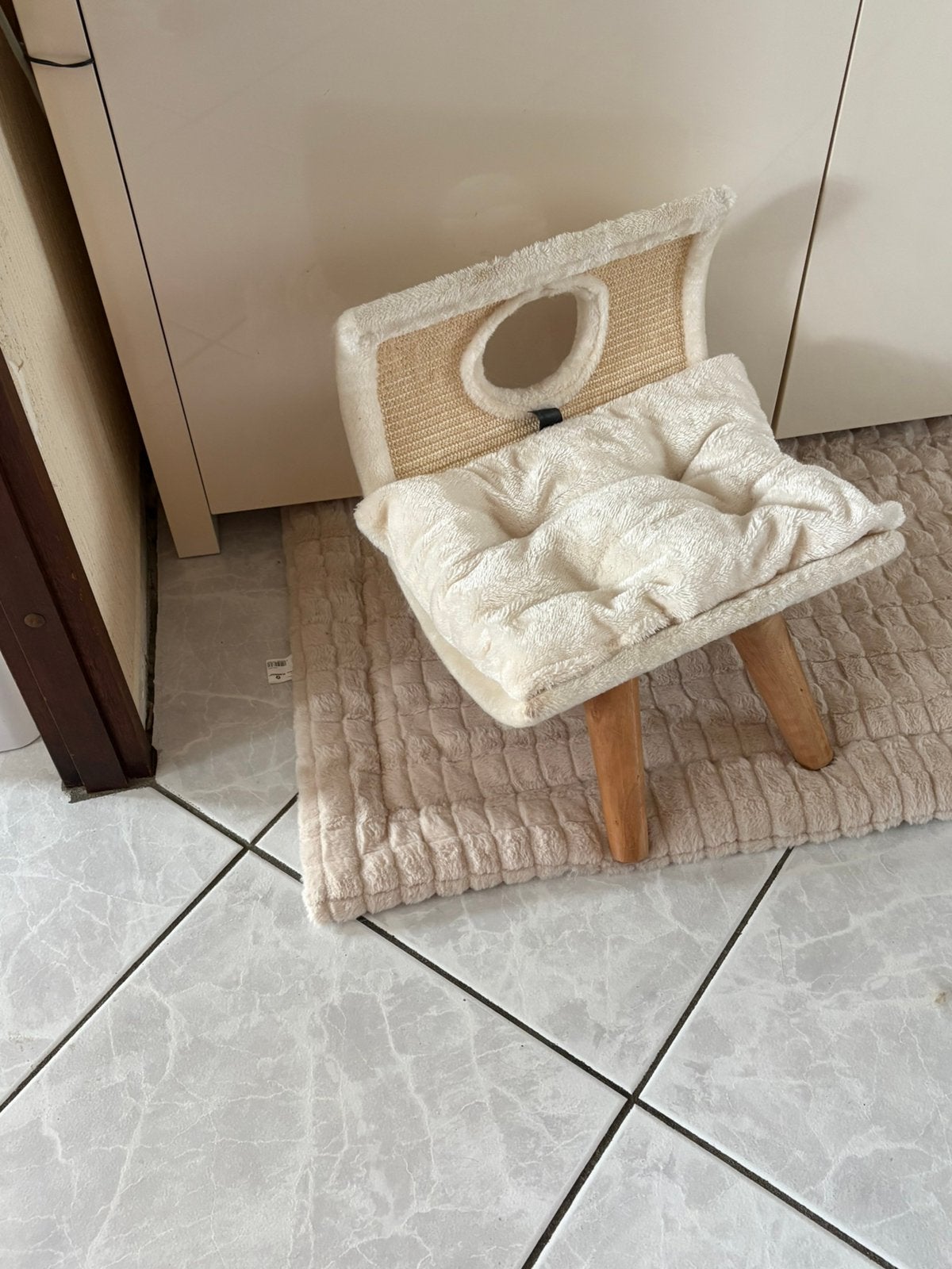 Katten lounchstoeltje, Ophalen, Zo goed als nieuw, Pluche