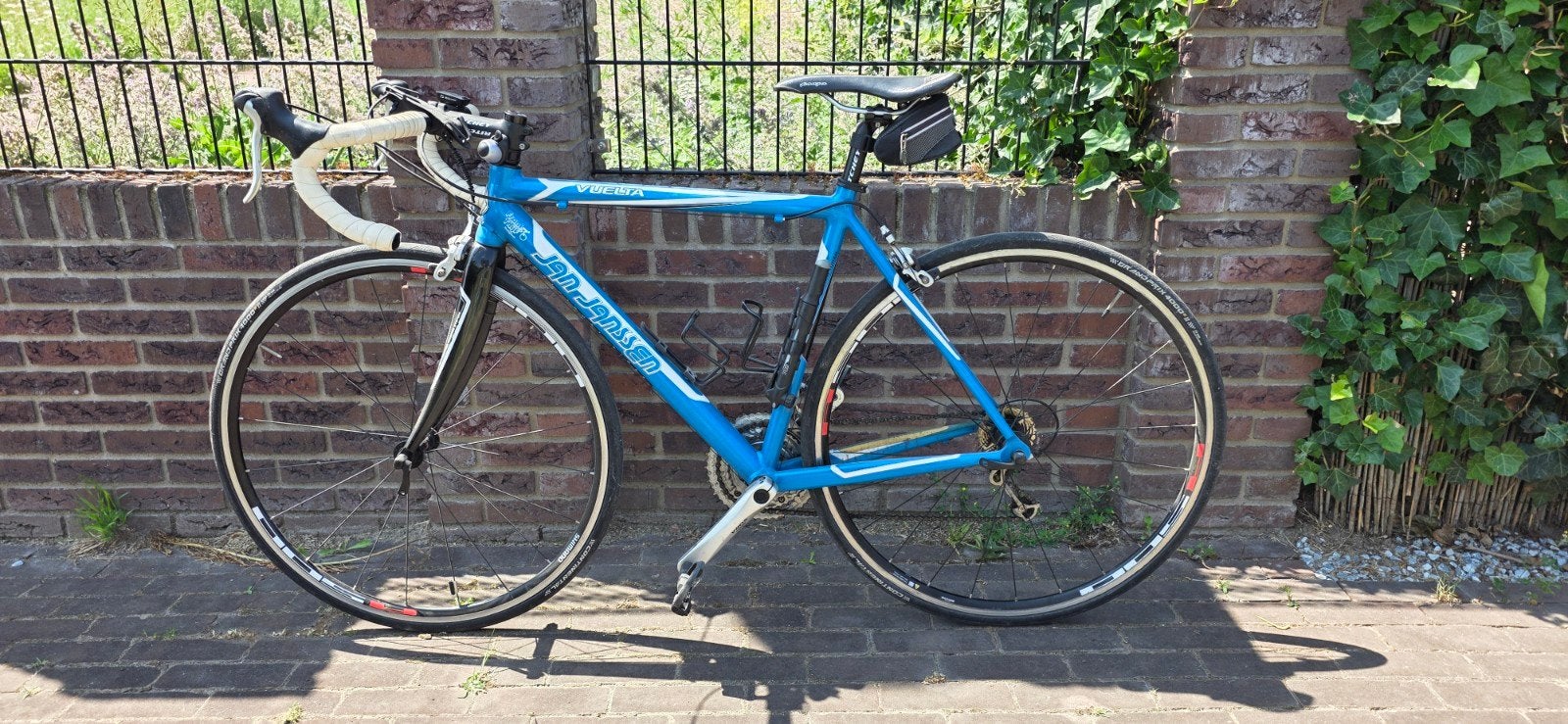 Jan Janssen Vuelta – Aluminium Racefiets – Framemaat 52, Fietsen en Brommers, Fietsen | Racefietsen, 28 inch, Gebruikt, Velgrem
