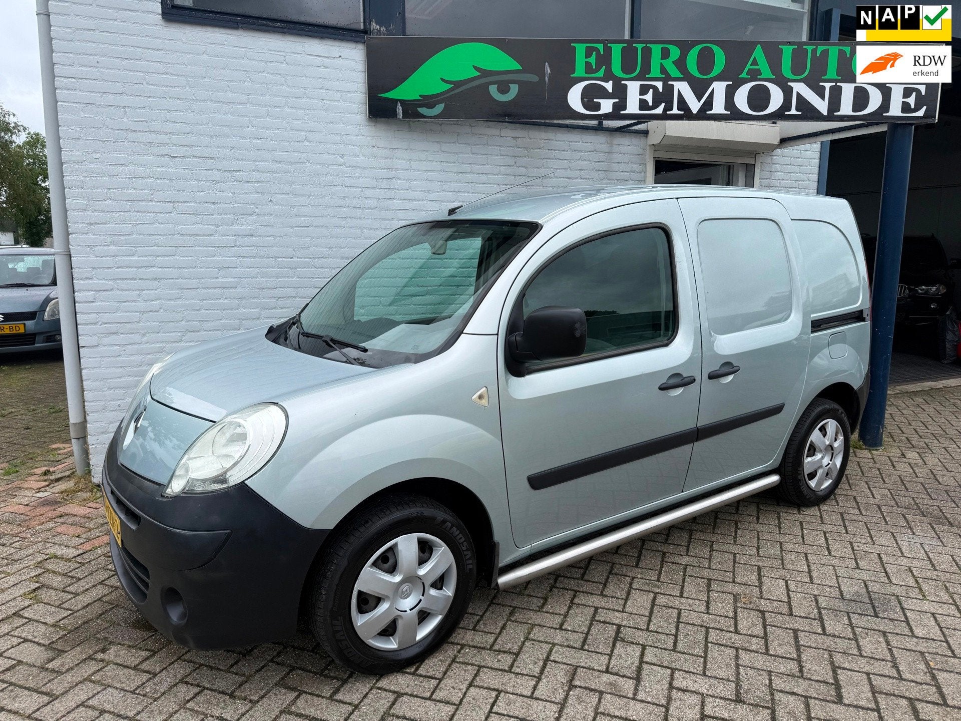 Renault Kangoo Express 1.6-16V Super Confort AIRCO ELECTRAPA, Auto's, Gebruikt, Zwart, 4 cilinders, Metallic lak