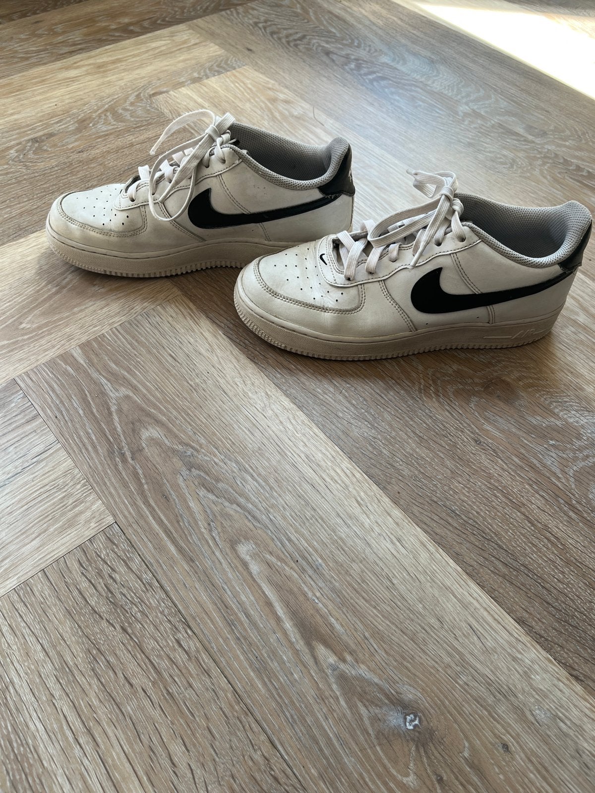 Nike air force 1, Ophalen of Verzenden, Zo goed als nieuw, Wit