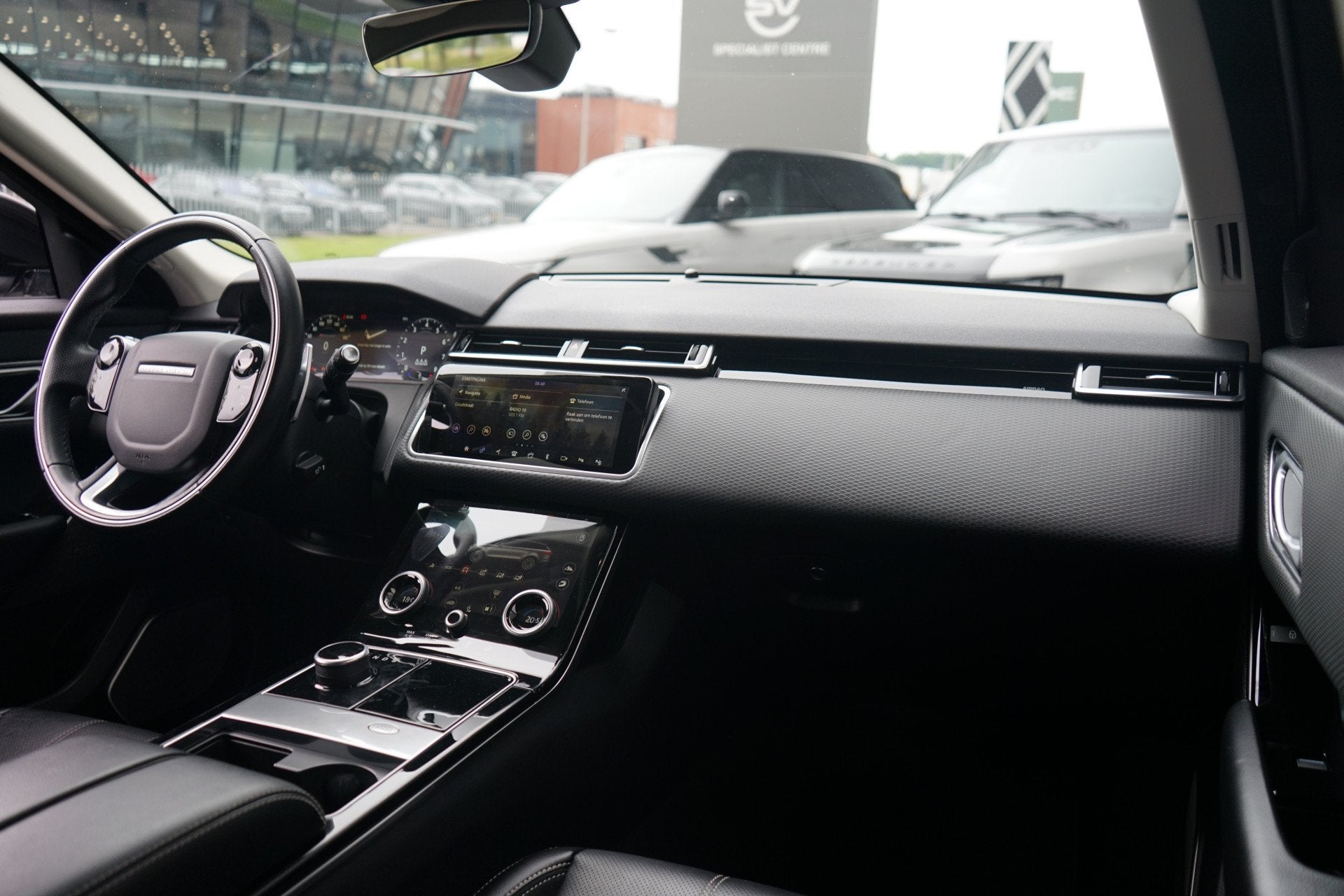 Land Rover Range Rover Velar 2.0 P300 Turbo AWD R-Dynamic SE, Auto's, 12 maanden, Gebruikt, 4 cilinders, Range Rover Velar