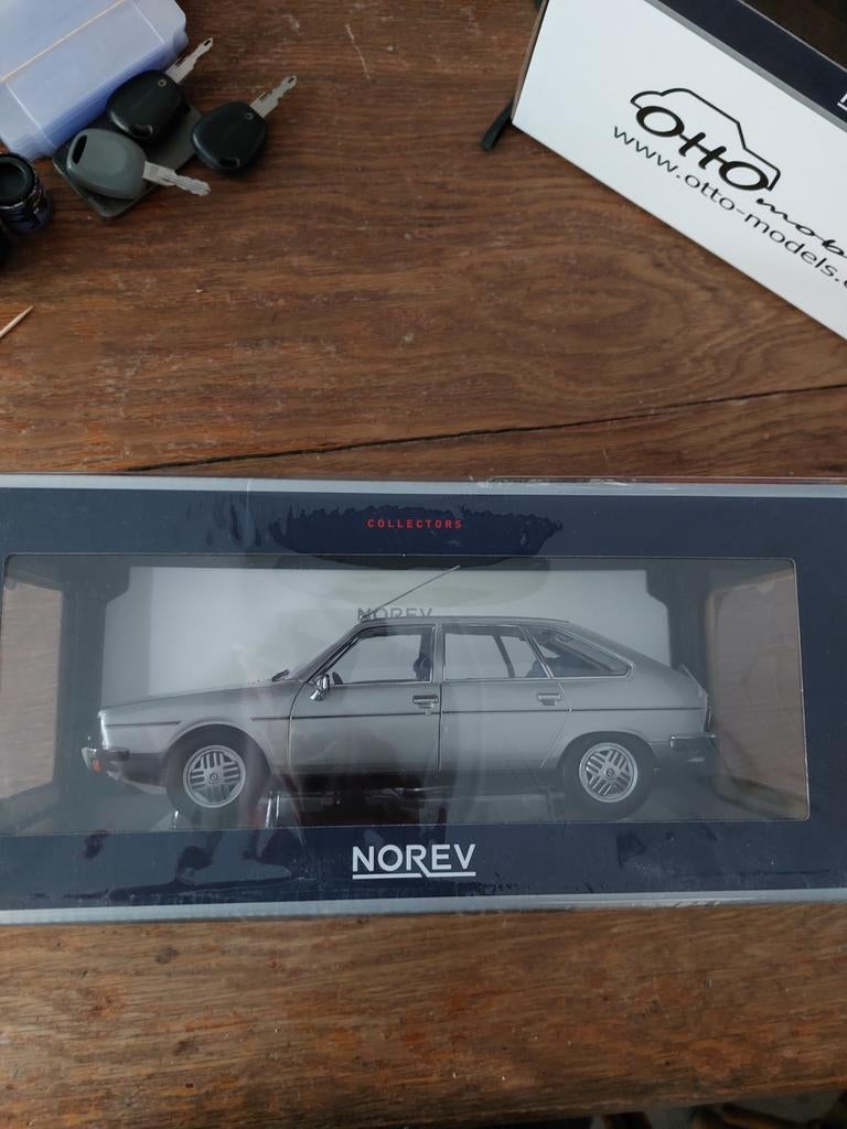 Renault 30 TS Norev 1:18, Hobby en Vrije tijd, Modelauto's | 1:18, Ophalen of Verzenden, Nieuw, Auto, Norev