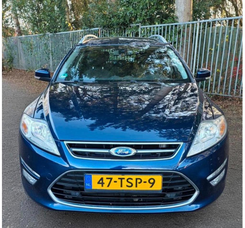 Ford Mondeo 1.6 ecoboost titanium Nw distributie, Auto's, Voorwielaandrijving, 15 km/l, 4 cilinders, Mondeo