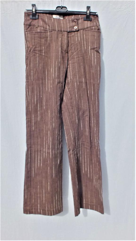 Bruine broek met strepen.Mt 38.Merk Miss Etam, Kleding | Dames, Broeken en Pantalons, Zo goed als nieuw, Maat 38/40 (M), Bruin