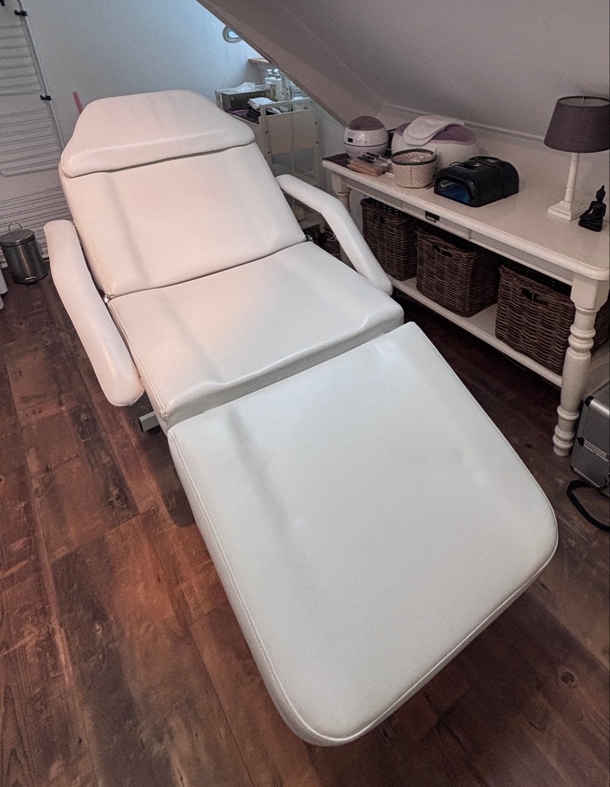Witte behandelstoel/massagetafel -, Ophalen, Kunststof, Gebruikt, Wit
