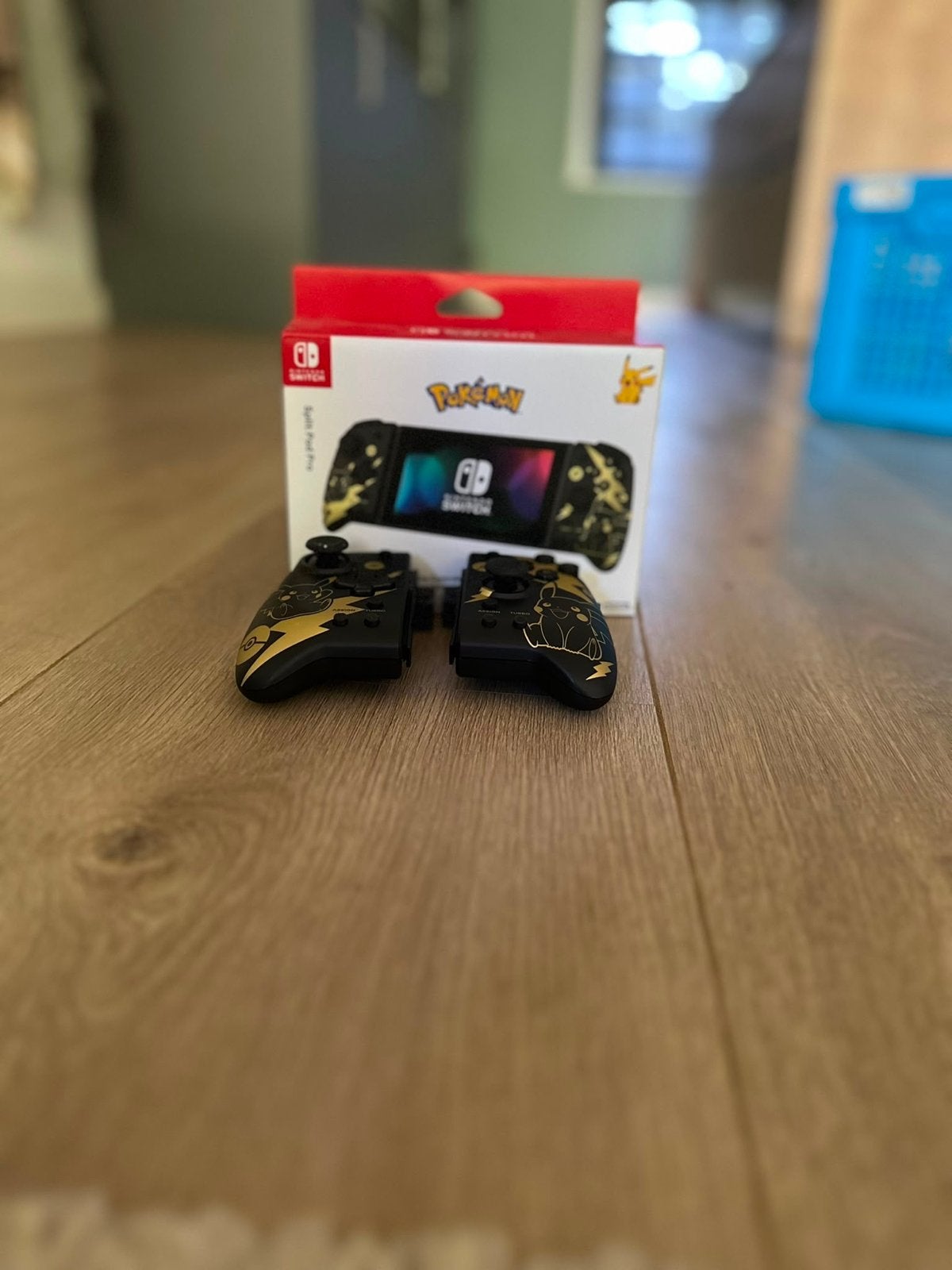 Nintendo Switch Pokémon Split Pad Pro Controllers, Spelcomputers en Games, Ophalen of Verzenden, Zo goed als nieuw, Met 2 controllers