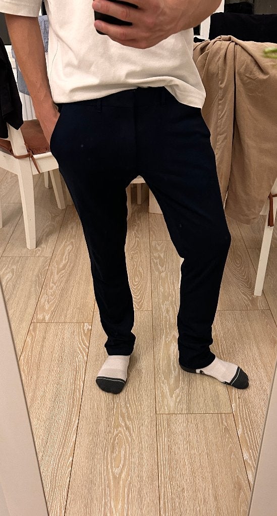 Tommy Hilfiger pantalon chino heren navy 32/32, Kleding | Heren, Broeken en Pantalons, Tommy Hilfiger, Ophalen of Verzenden, Gedragen