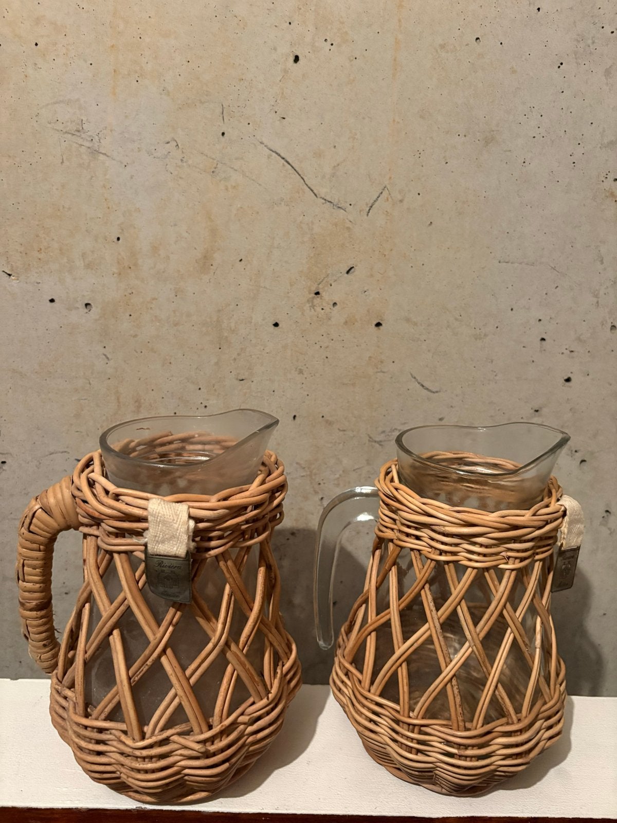 Riviera Maison Waterkannen van Rattan (2 stuks), Ophalen, Gebruikt, Landelijk, Natuurlijk materiaal