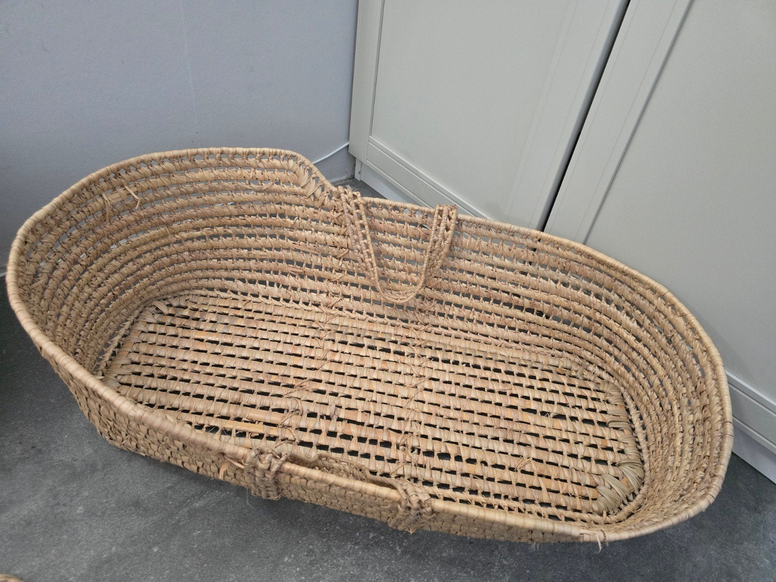Mooie rieten wieg/mozeshuisje / mozesmand voor baby, Ophalen, Zo goed als nieuw, Wieg