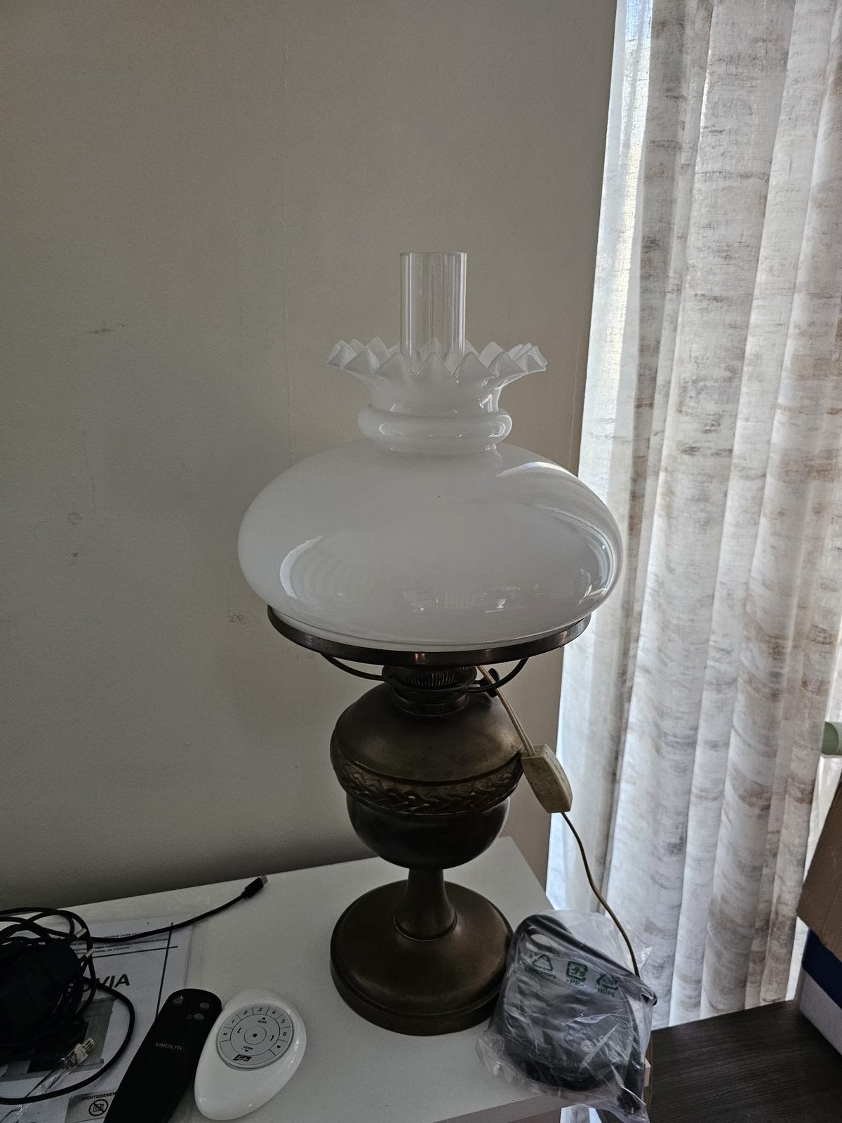 Koperen olielamp, elektrisch gemaakt, Antiek en Kunst, Antiek | Lampen, Ophalen