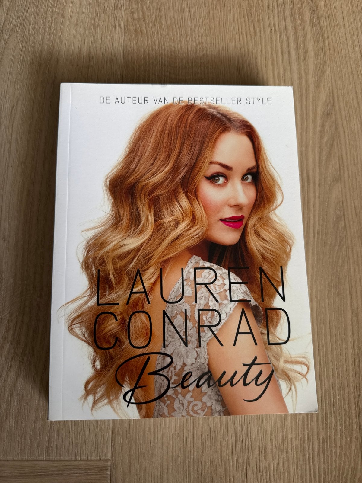 Lauren Conrad Beauty - Tips voor make-up, haar en nagels, Ophalen of Verzenden, Zo goed als nieuw, Overige typen