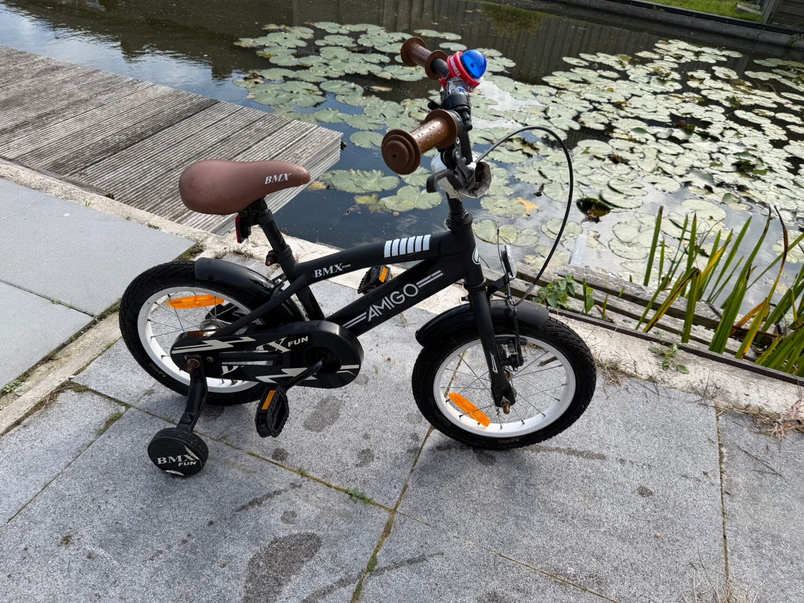 Amigo BMX 14inch kinderfiets., Fietsen en Brommers, Ophalen, Zo goed als nieuw, Minder dan 16 inch, Zijwieltjes