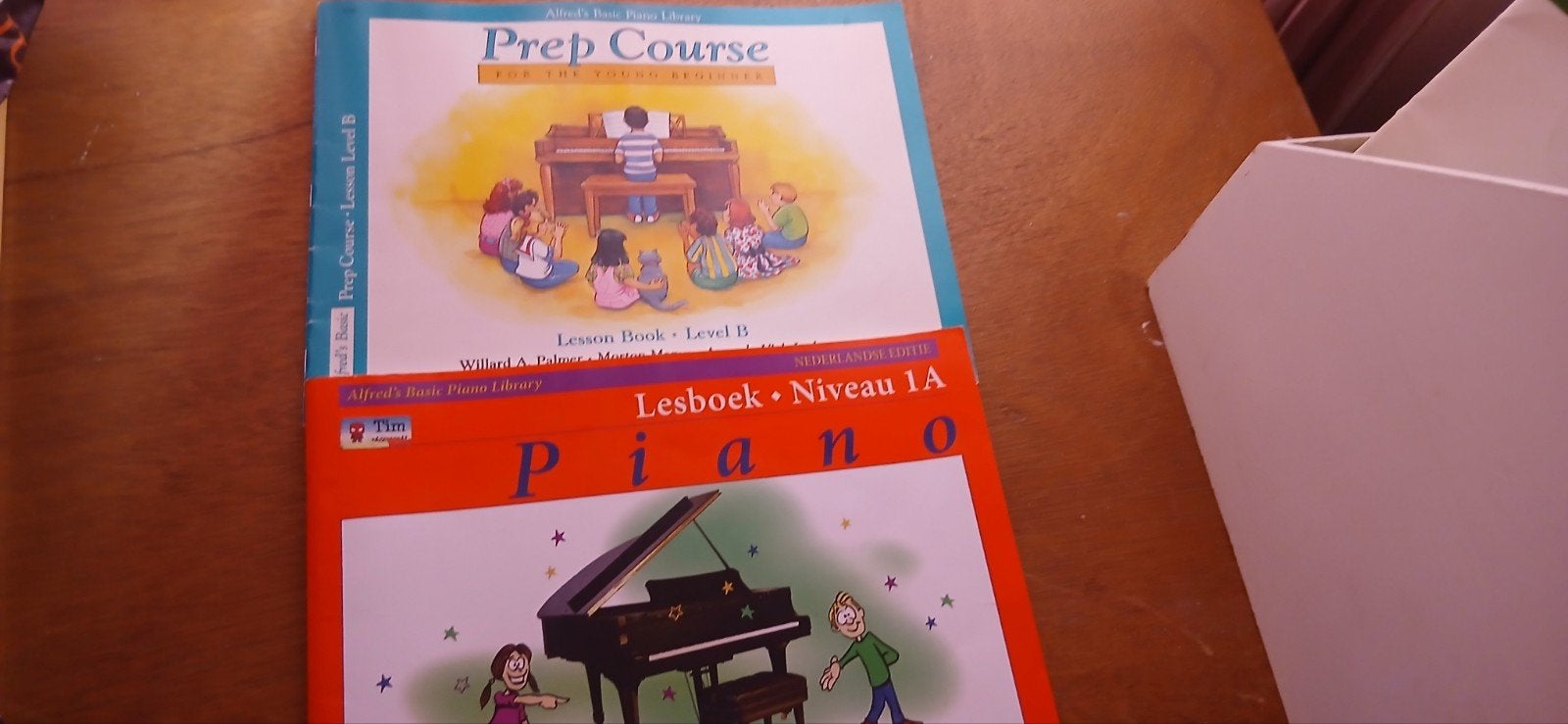 Alfred's basics Piano Library Boek Lesboek B en niveau 1A, Gebruikt, Overige genres, Les of Cursus, Ophalen of Verzenden