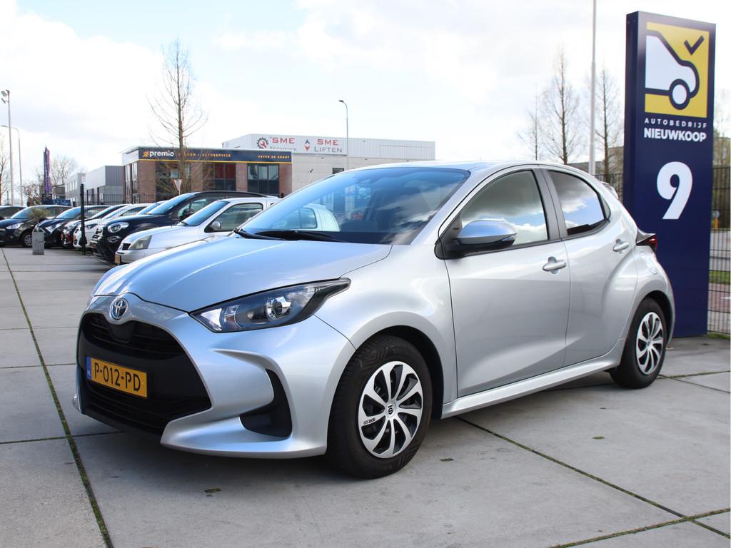 Toyota Yaris 1.5 Hybrid Active Clima, Carplay-Camera, Cruise, Gebruikt, Euro 6, 450 kg, 49 €/maand