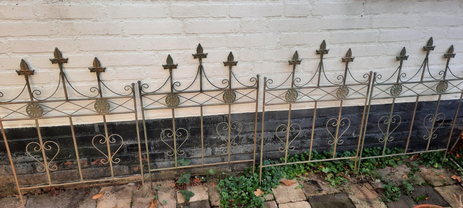Decoratief smeedijzeren hekwerk - 4 delen, Ophalen of Verzenden, Nieuw, IJzer, Sierhekwerk