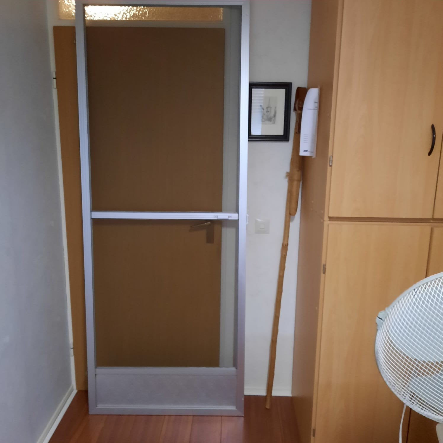 Aluminium hordeur. 216 bij 85 cm. Geen gamma hordeur, Doe-het-zelf en Verbouw, Deuren en Horren, Ophalen, Hordeur, 200 tot 215 cm