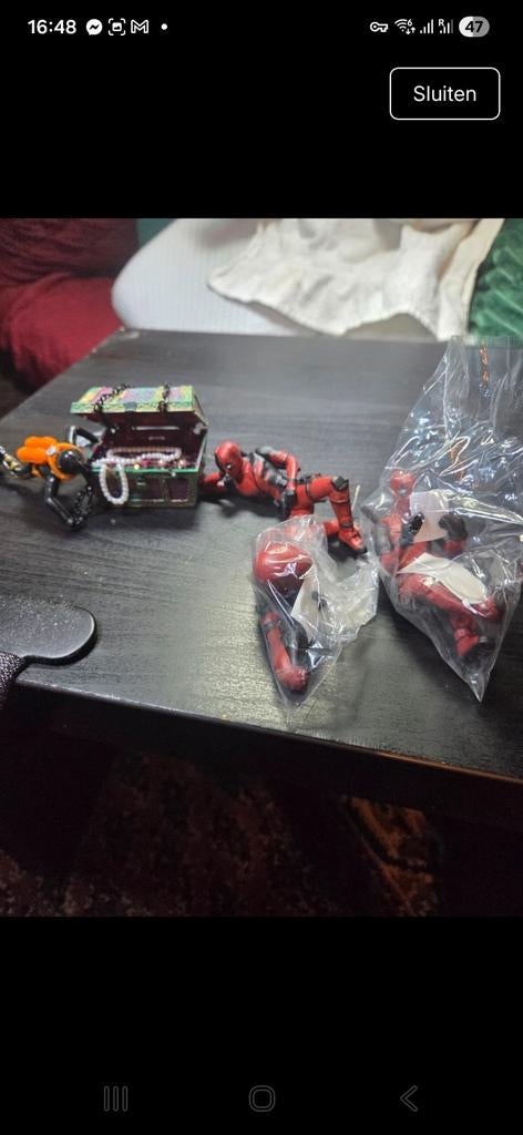 Deadpool actiefiguren en schatkistje, Ophalen of Verzenden