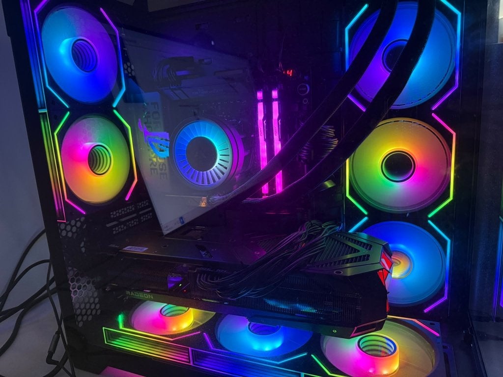 High-End Gaming PC Ryzen 7 9850X3D + RX 9070 XT Red Devil, Spelcomputers en Games, Ophalen, Overige genres, 1 speler, Virtual Reality