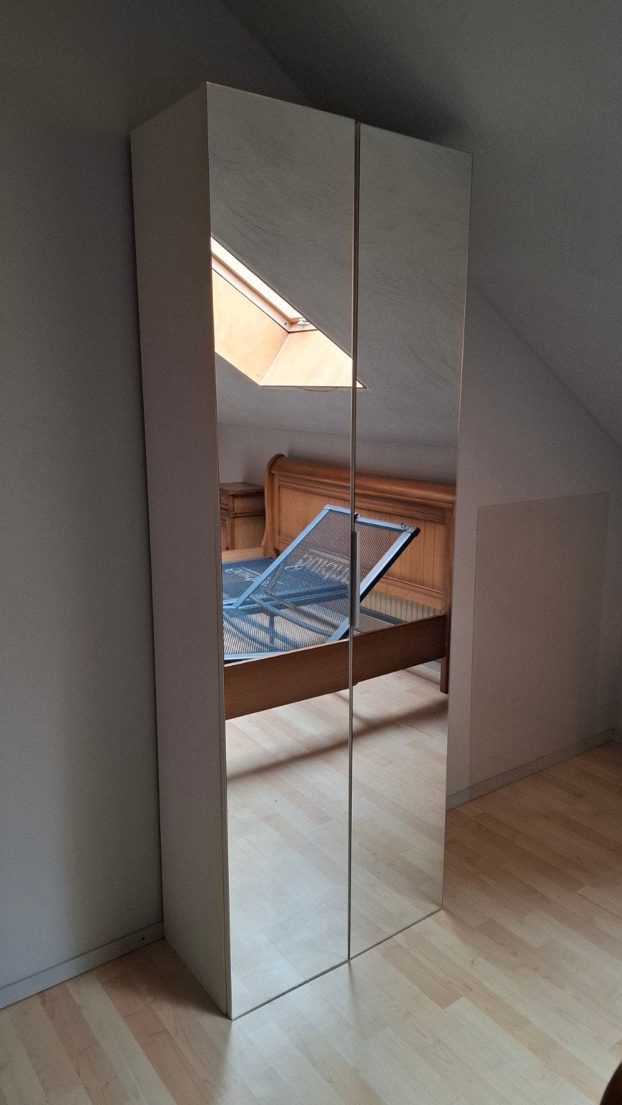 Opberg hangkast met spiegeldeur en planken., Ophalen, Gebruikt