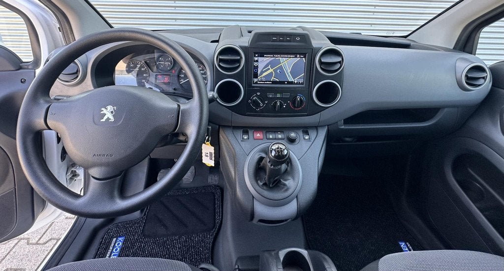 Peugeot Partner 120 1.6 BlueHDi 75 L1 Airco|Carplay|Cruise|N, Voorwielaandrijving, Stof, 4 cilinders, Origineel Nederlands