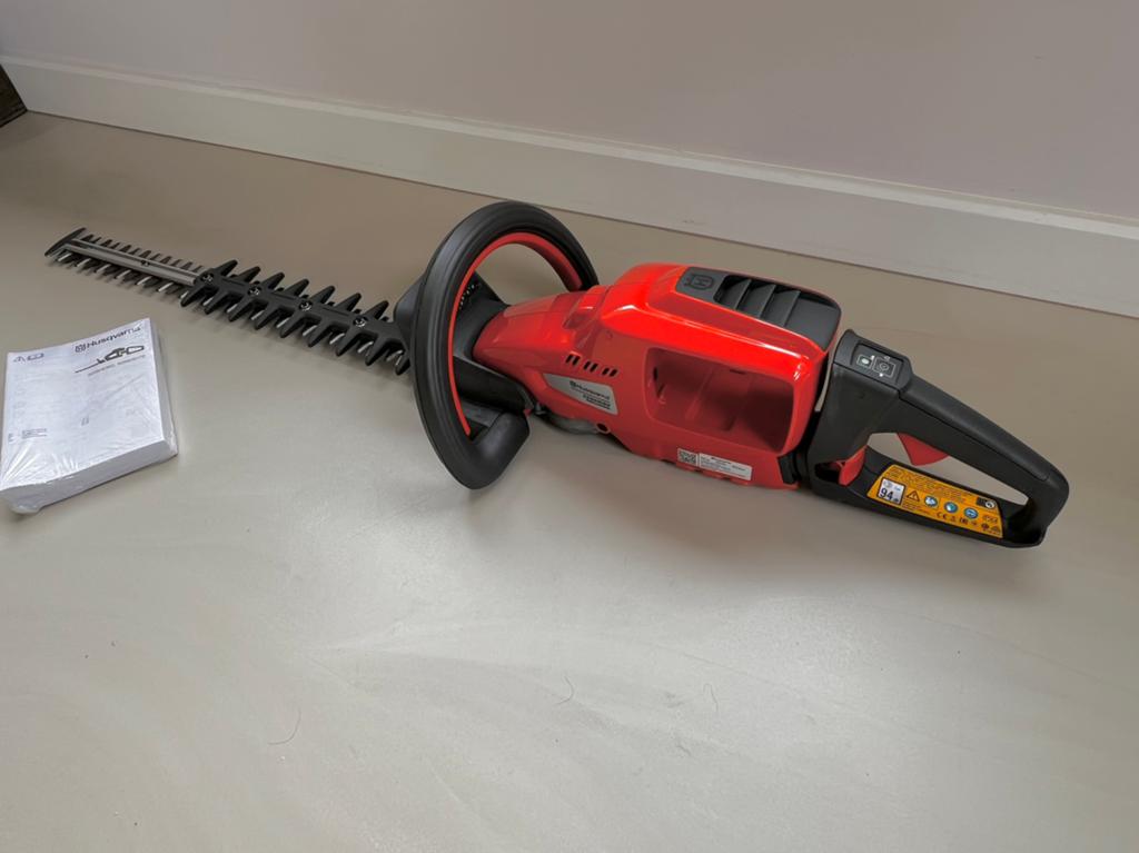 NIEUW! Professionele Husqvarna 520iHD60 accuheggenschaar, Tuin en Terras, Ophalen, Zo goed als nieuw, Benzine