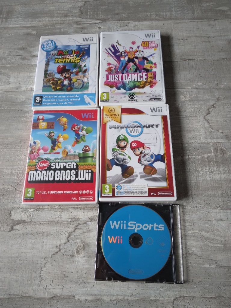 Wii Spellen Bundel 5 spelen, Spelcomputers en Games, Games | Nintendo Wii, Ophalen, Gebruikt, Overige genres, Eén computer