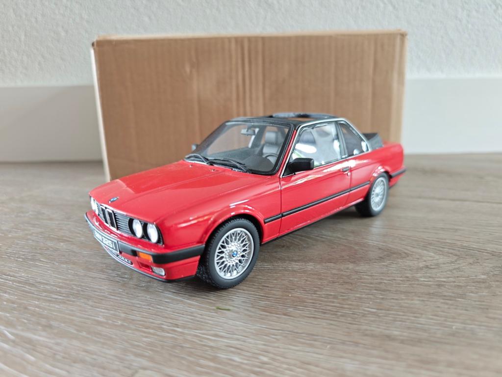 Ottomobile BMW 3 Serie 325i E30 Baur cabrio red 1986 OT767, Ophalen of Verzenden, Zo goed als nieuw, Auto, OttOMobile